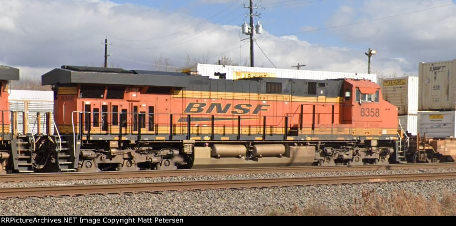 BNSF 8358